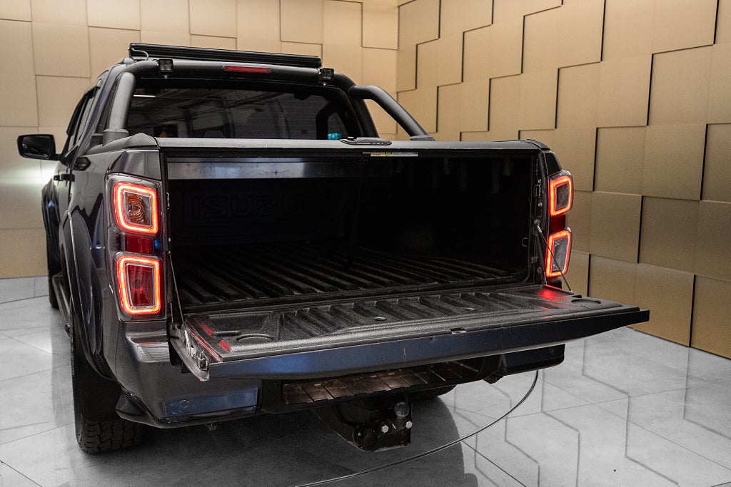 Isuzu D-Max 1.9 4WD XRX / Värmare / Kamera / Drag / Extraljus