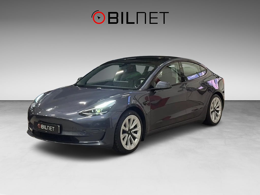 Tesla Model 3 Long Range AWD MOMS 19" Premium Värmepump