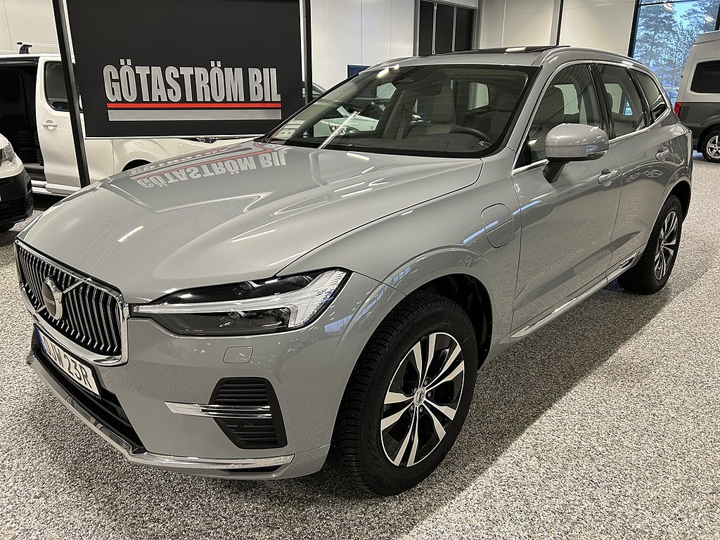Volvo XC60 Recharge T6 AWD 350hk Core/Pano,Drag
