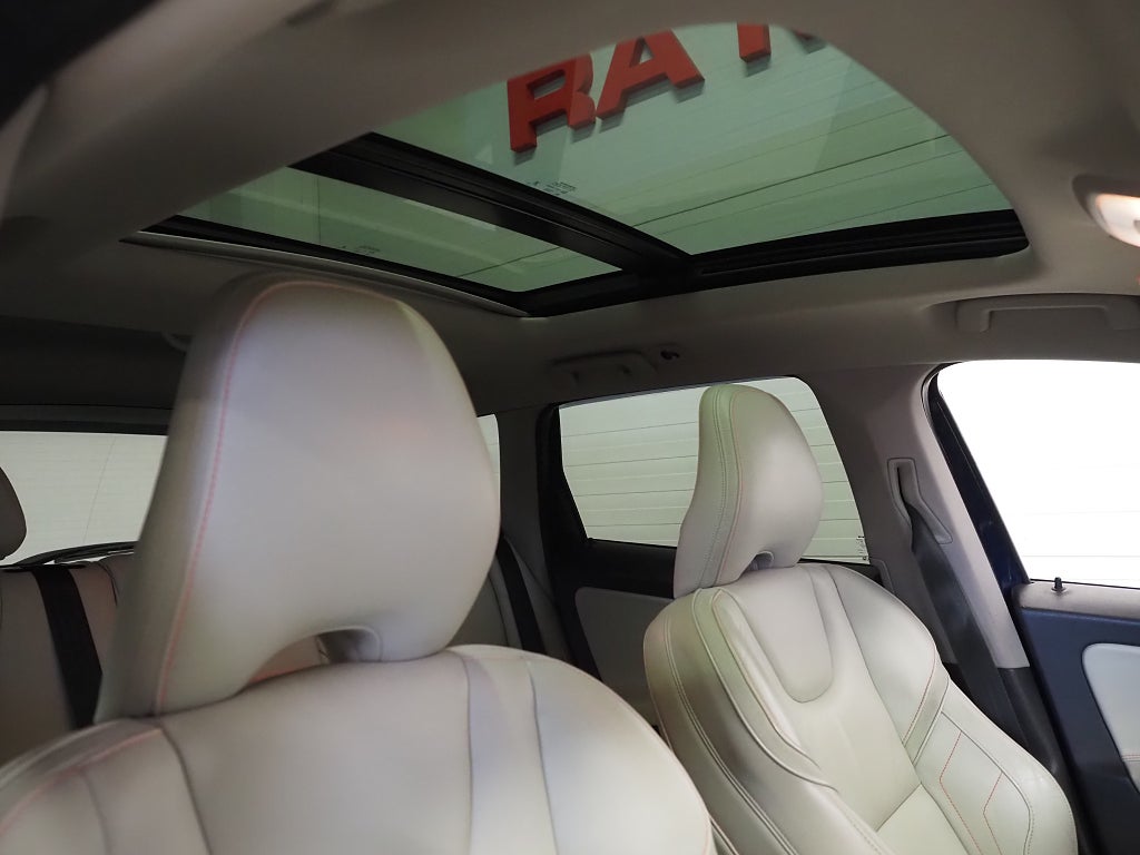 Volvo XC60 D5 AWD Geartronic Ocean Race Business Skinn Pano 2015