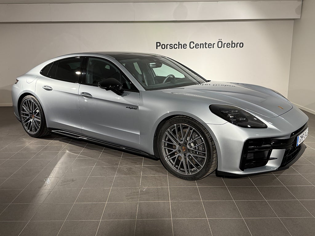 Porsche Panamera 4 E-Hybrid