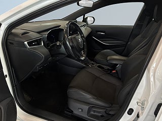Toyota Corolla Hybrid e-CVTStyle S&V-Hjul/Kamera/Adfarthållare/Carplay – bild 7