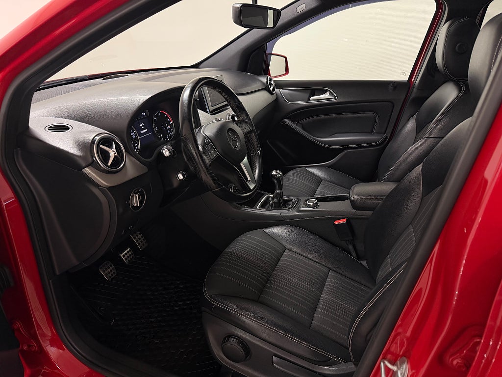 Mercedes-Benz B 2013 - miniatyr 7