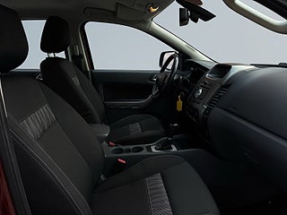 Ford ranger Dubbelhytt 4×4 SelectShift SoV-Däck/Värmare/Drag – bild 10
