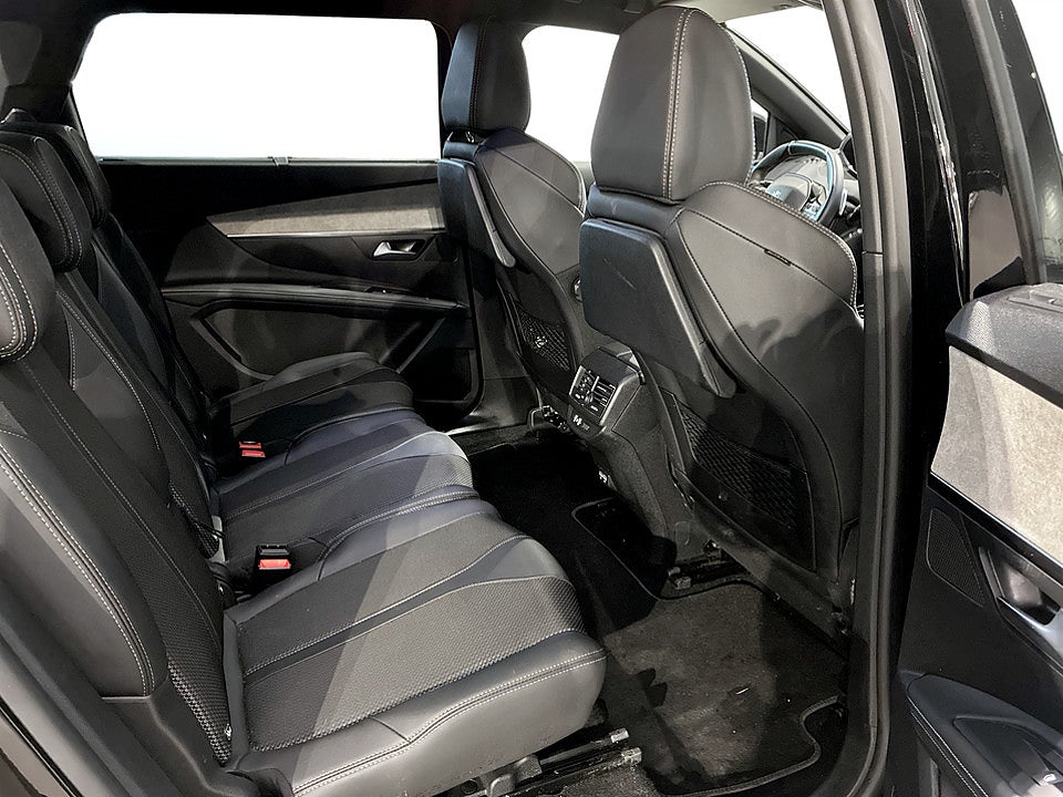 Bild på Peugeot 5008 GT 1.2 PT 130hk Aut B-KAMERA CARPLAY 7-SITS