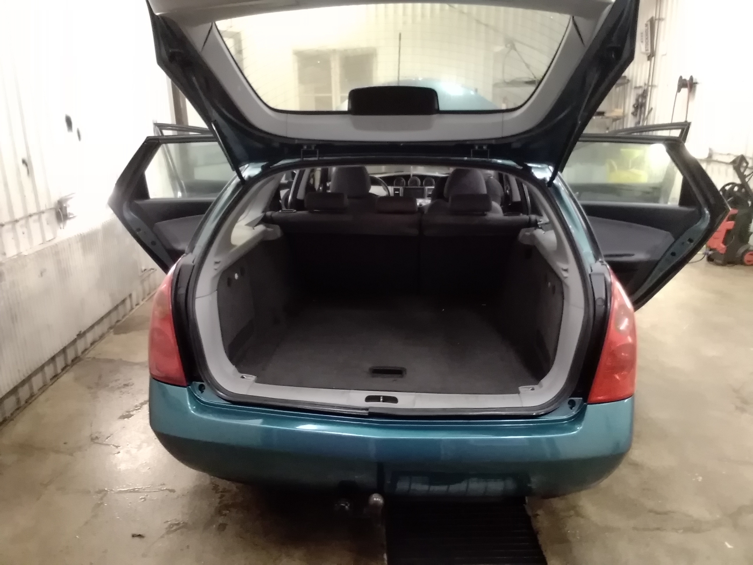 Nissan Primera Traveller 1.8 116hk 2003, bild 6/35
