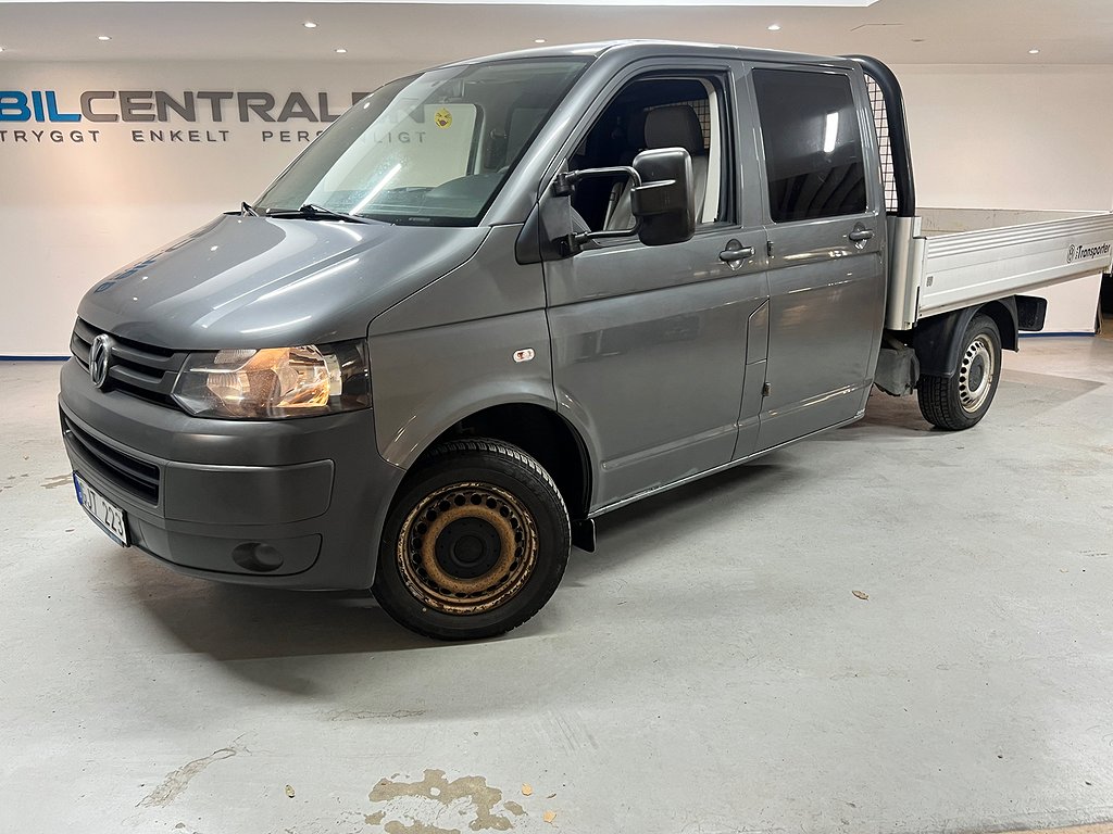 Volkswagen Transporter Chassi 5-sits Flakbil T30 2.0 TDI 5-sits 