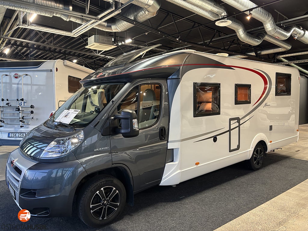 Bürstner 728 // ENKELBÄDDAR // 3500KG // DRAG