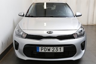 Halvkombi Kia Rio 5 av 22