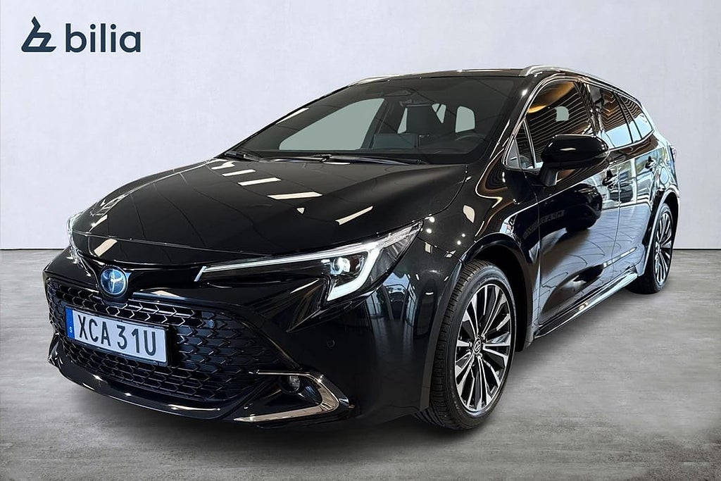 Toyota Corolla 1,8 Style Dragkrok Navi Fjärrvärmare via app
