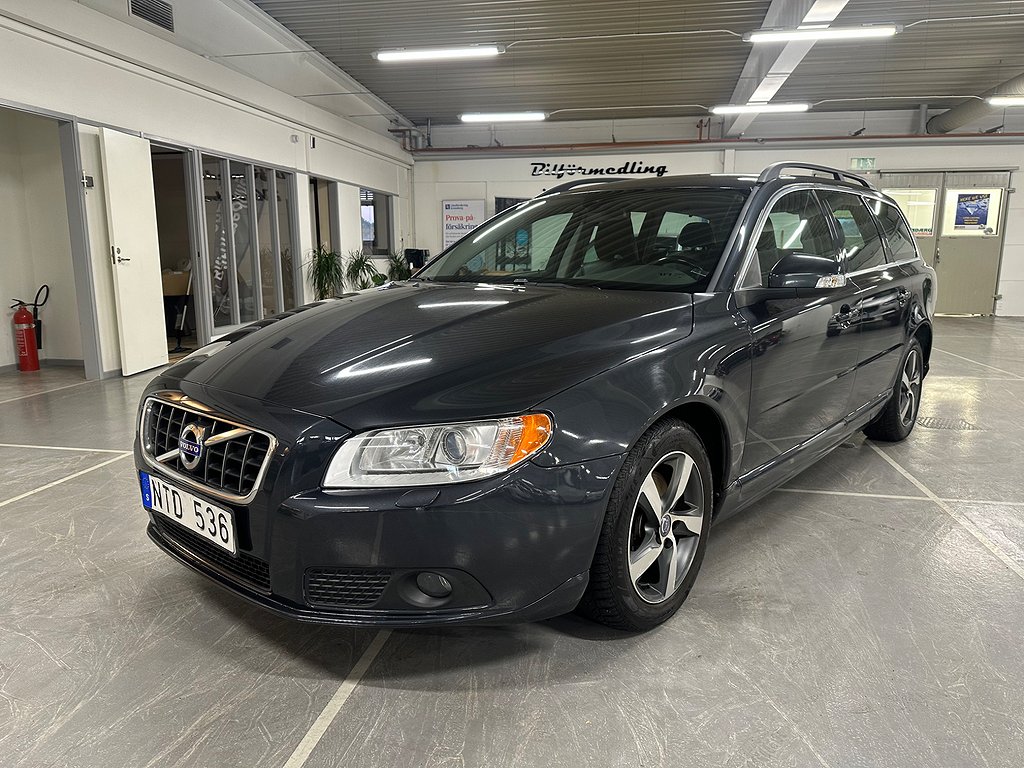 Volvo V70 1.6D DRIVe Momentum Euro 4 Nyservad