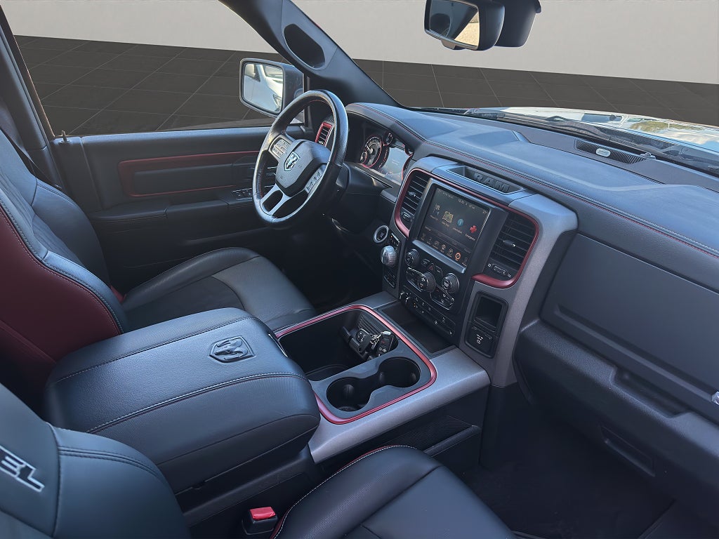 Dodge Ram 1500 Rebel 5,7 L Mkt fin o låga mil 4 X 4  394 hk - bild 12