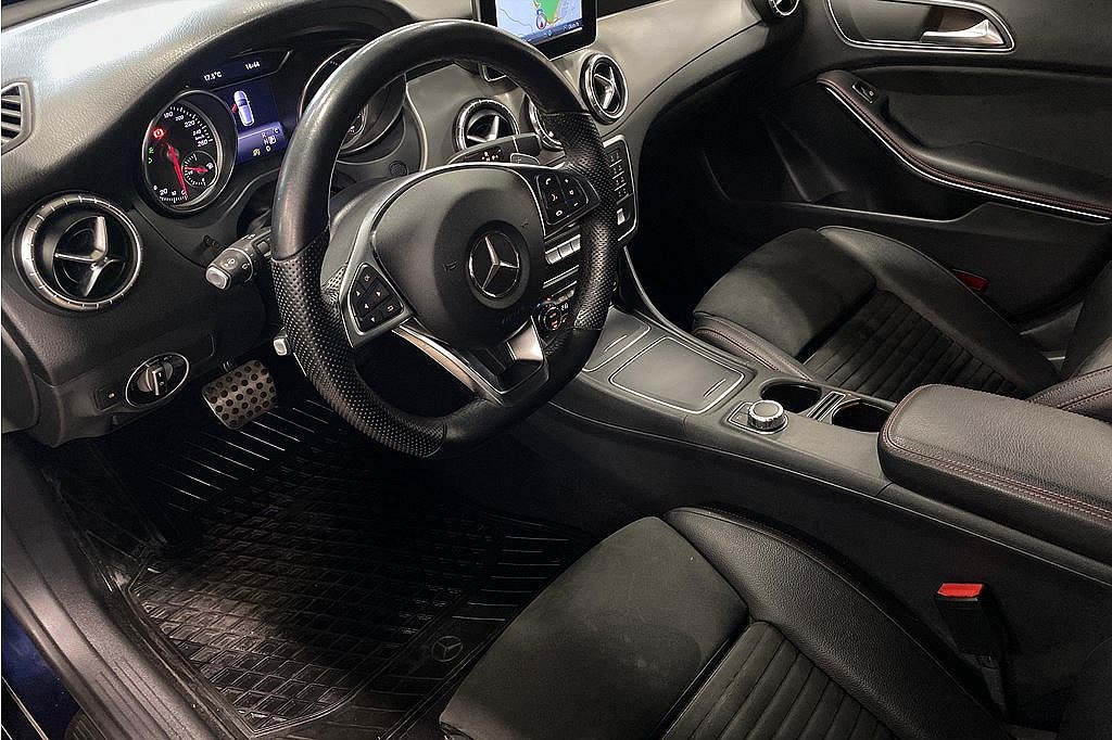 Mercedes-Benz CLA 220 D AMG, Dragkrok, Shooting Brake
