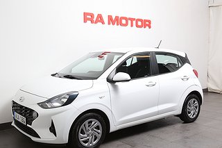 Halvkombi Hyundai i10 1 av 16