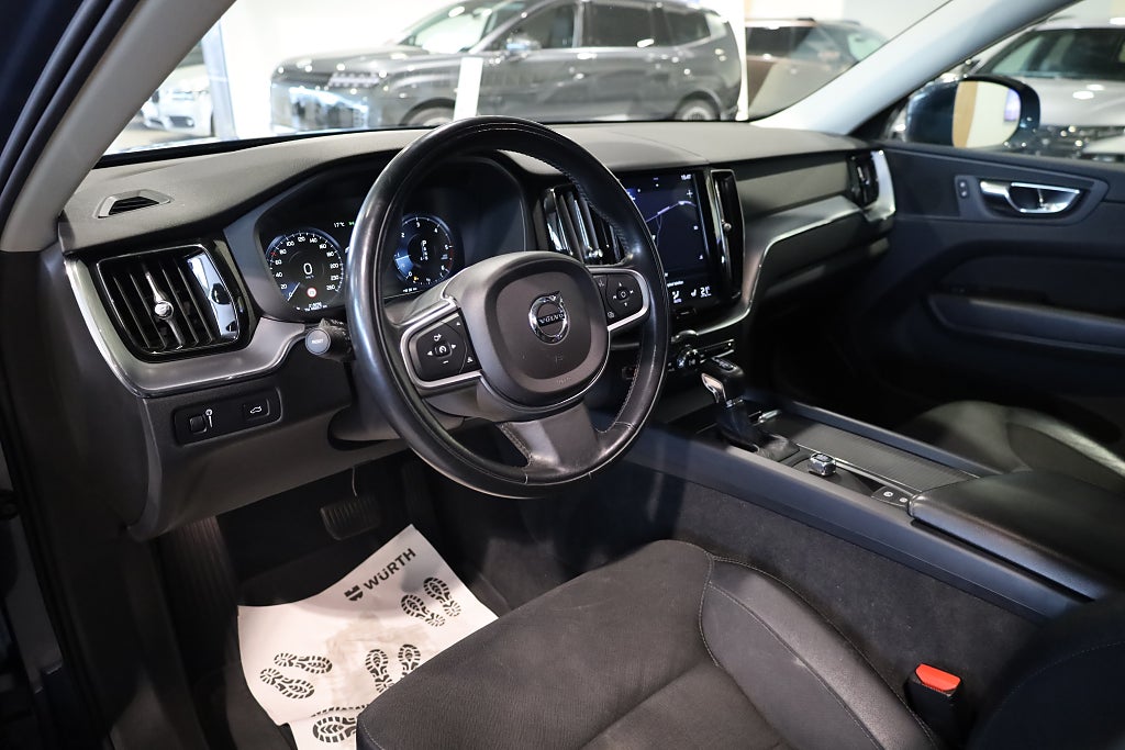 Volvo XC60 D4 AWD AUT Momentum SE Navi Drag VOC Leasbar 2019