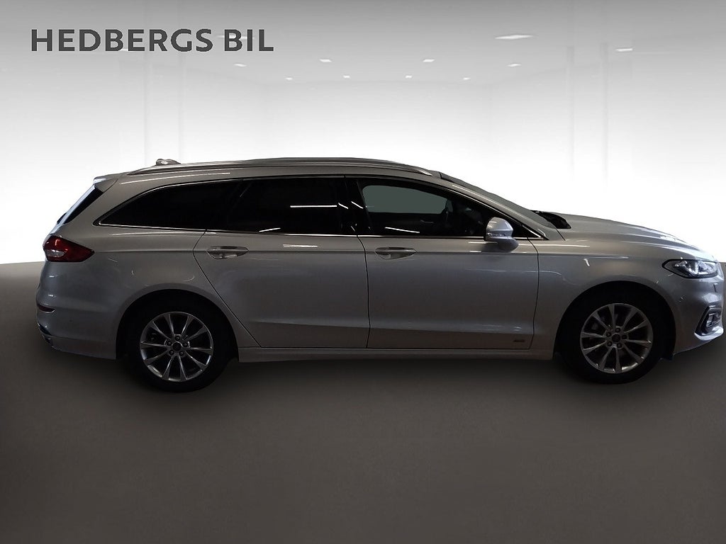 Ford Mondeo Kombi 2.0 EcoBlue AWD SelectShift Titanium thumbnail
