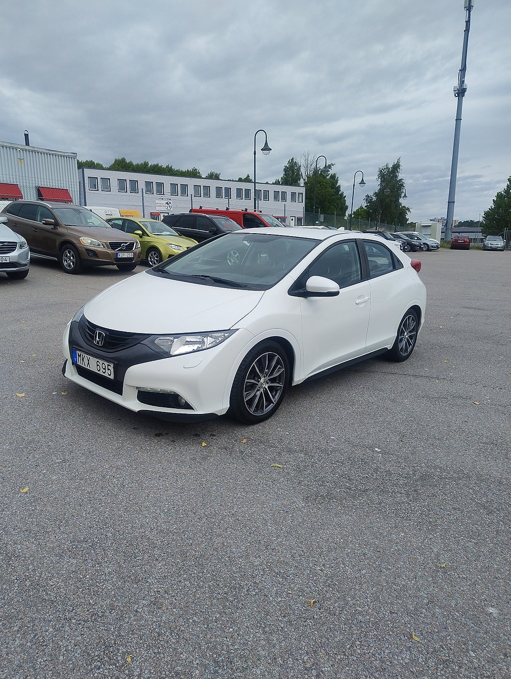 Honda Civic 1.8 i-VTEC Sport(142hk)Ny bes.Ny servad. fina S+V.däck