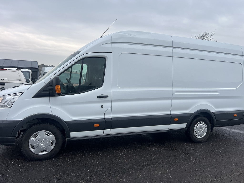 Ford transit 350 2.2 TDCi RWD Extra lång skåp
