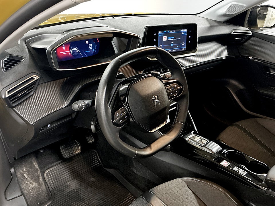 Bild på Peugeot 208 Allure 1.2 PT 100hk Aut B-KAMERA CARPLAY