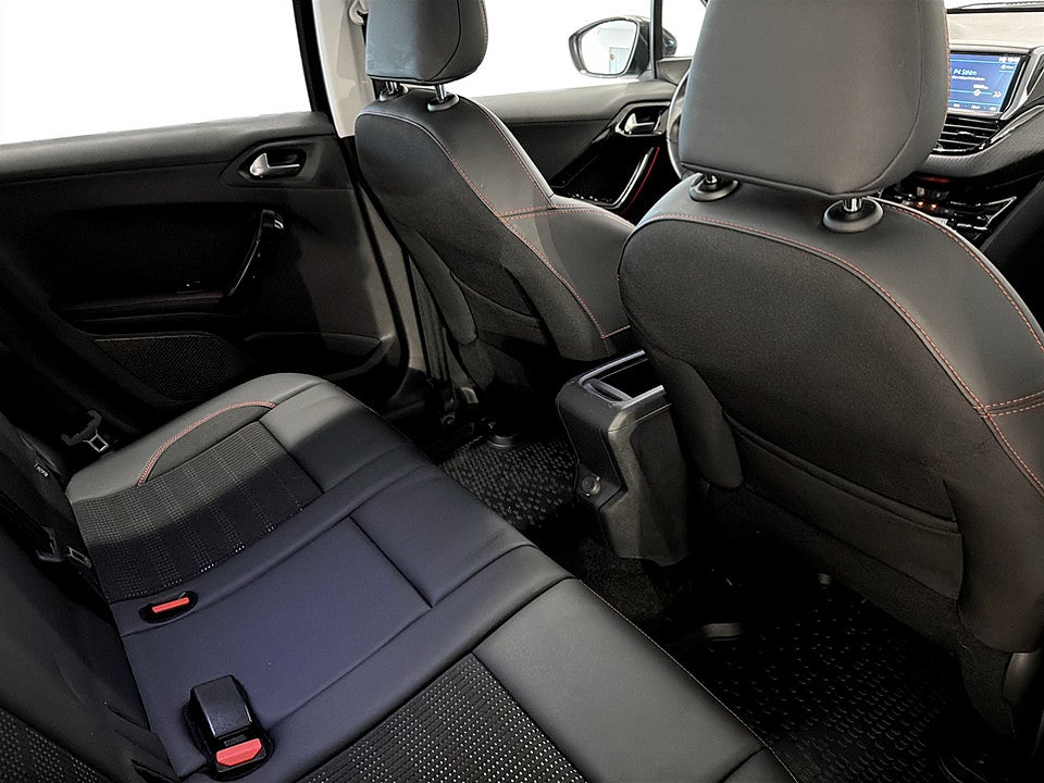 Bild på Peugeot 2008 GT-Line 1.2 PT 130hk Aut CARPLAY PANO BACKSENSORER