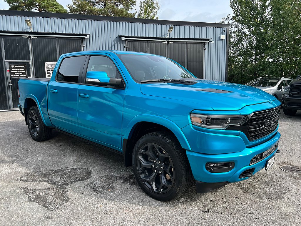 Dodge RAM Crew Cab Limited Night HEMI 4WD