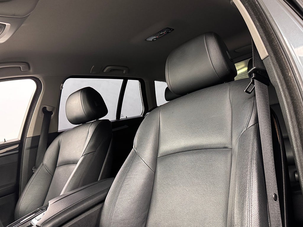 BMW 520 D xDrive Touring Läder Drag Rattvärme PDC Svensksåld bild 5