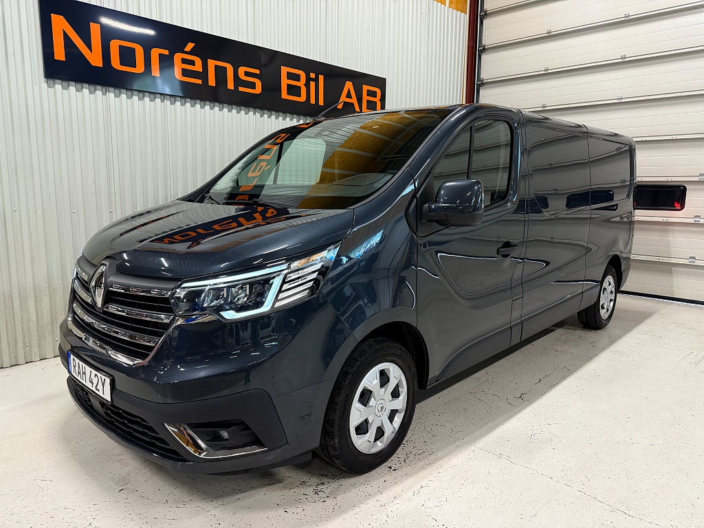 Renault trafic 2.0 Blue dCi 150Hk AUTO L2 LÅNG LEASBAR/MOMS VÄLSKÖTT!!
