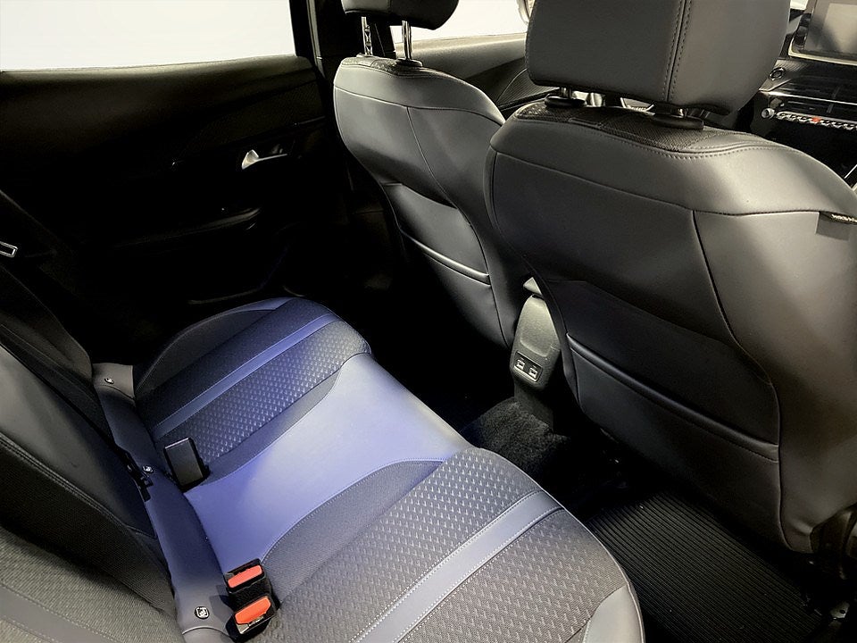 Bild på Peugeot 2008 Allure 1.2 PT 130hk - B-KAMERA, CARPLAY