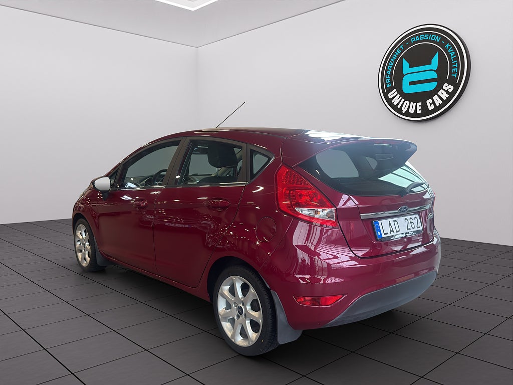 Ford Fiesta 2011 - miniatyr 5