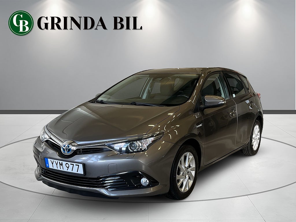 Toyota Auris Hybrid e-CVT Active B_KAMERA VÄRMARE EURO 6 NYBESIKTAD