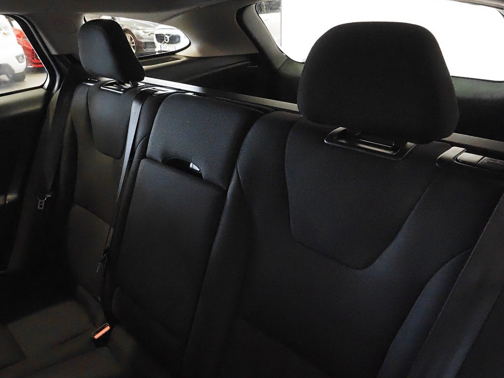 Volvo V60 T4F 180hk Aut Kinetic |Drag|Värmare|Keyless| 2012