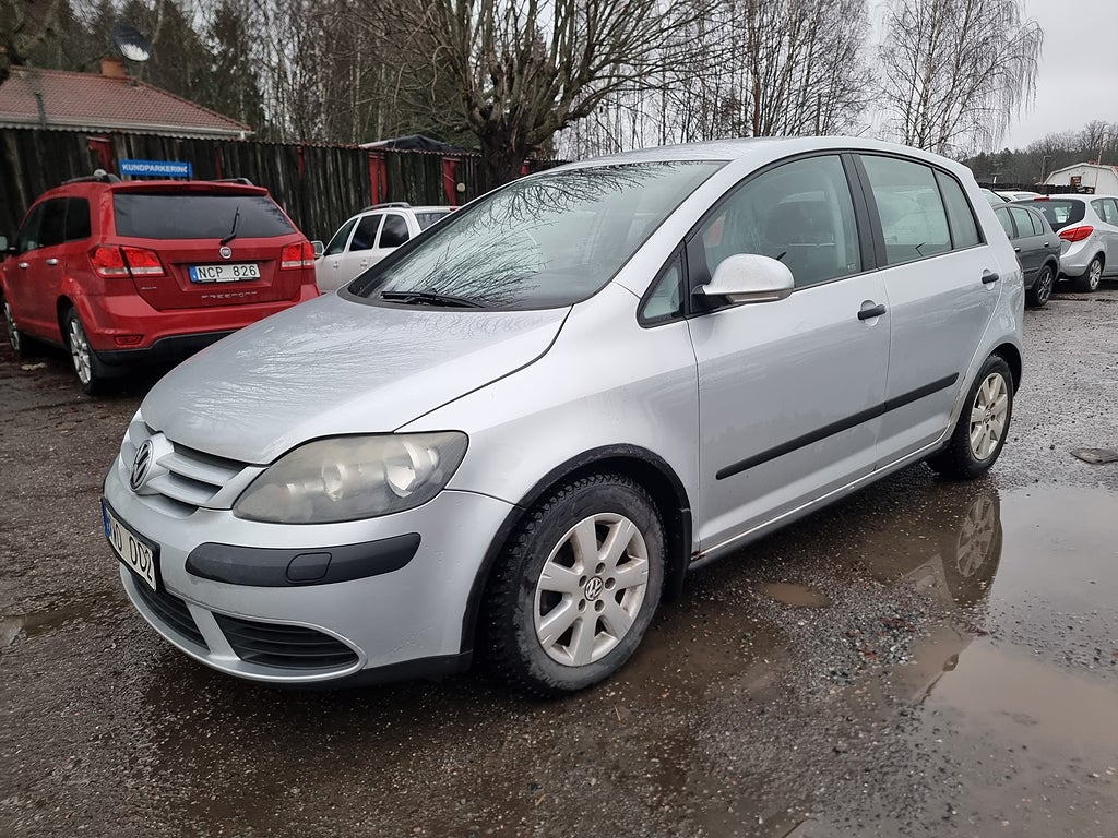 Volkswagen Golf Plus 2.0 FSI TipTronic / S+V DÄCK / DRAG