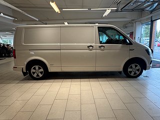 Volkswagen Transporter T30 2.0 TDI 4M MOMS/Drag/M-värm/S&V