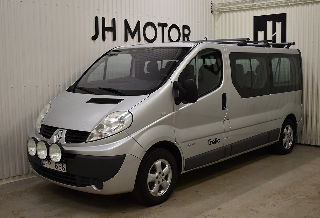 Renault trafic Kombi 9-sits 2.0 dCi 114hk DVÄRMARE/Drag