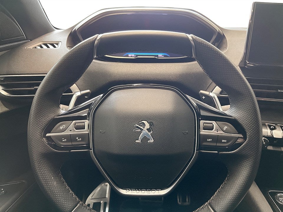 Bild på Peugeot 5008 GT 1.2 PT 130hk Aut - B-KAMERA, CARPLAY