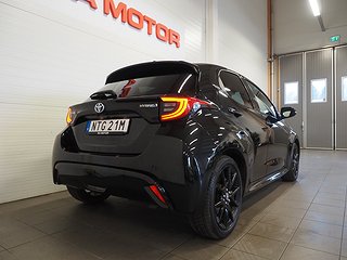 Halvkombi Toyota Yaris 6 av 21