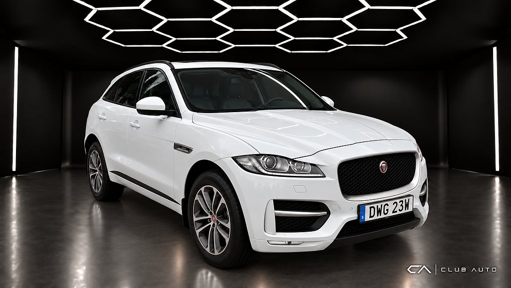 Jaguar F-PACE