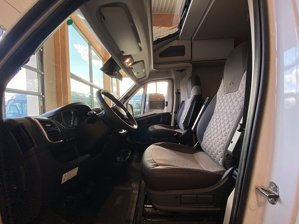 Adria Matrix Axess 670 SL / Taksäng / B-kort / Automat 140hk - Adria