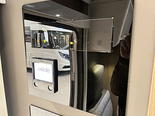 Husbil-halvintegrerad Adria CORAL SUPREME 670 SL 23 av 25