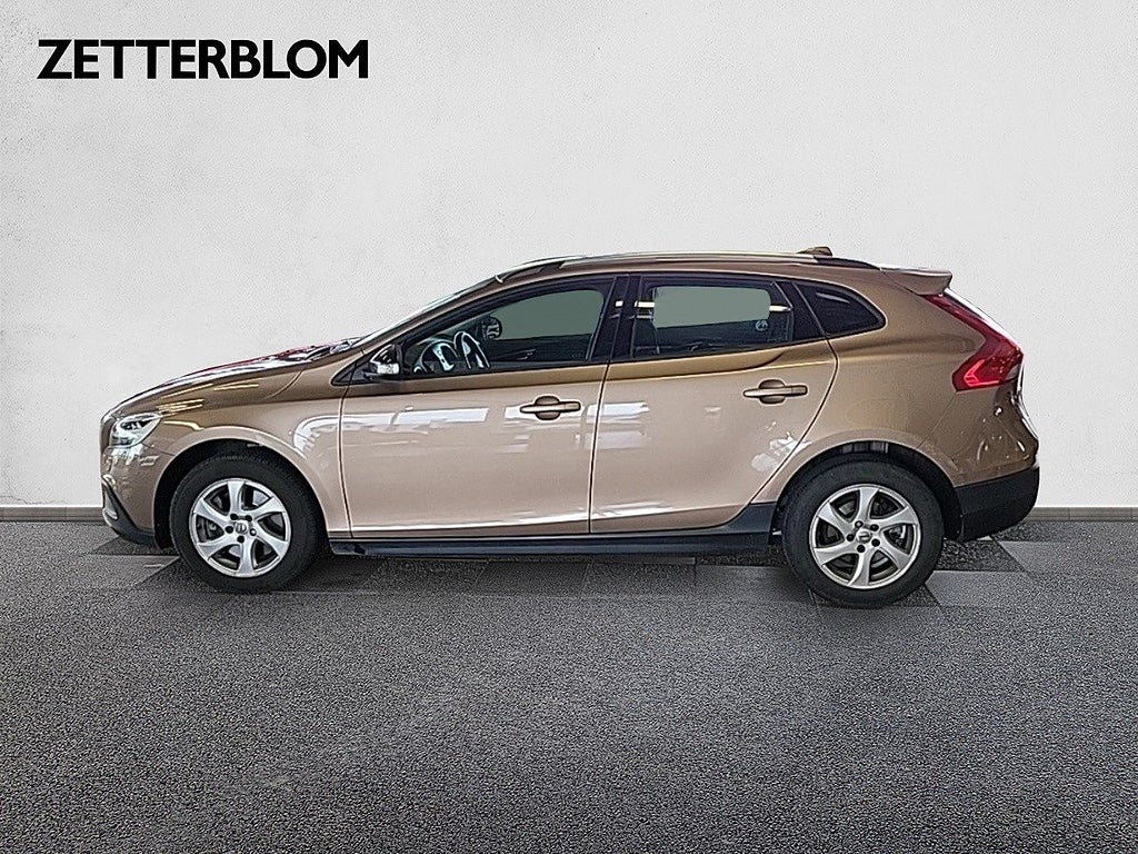 Halvkombi Volvo V40 Cross Country 2 av 13