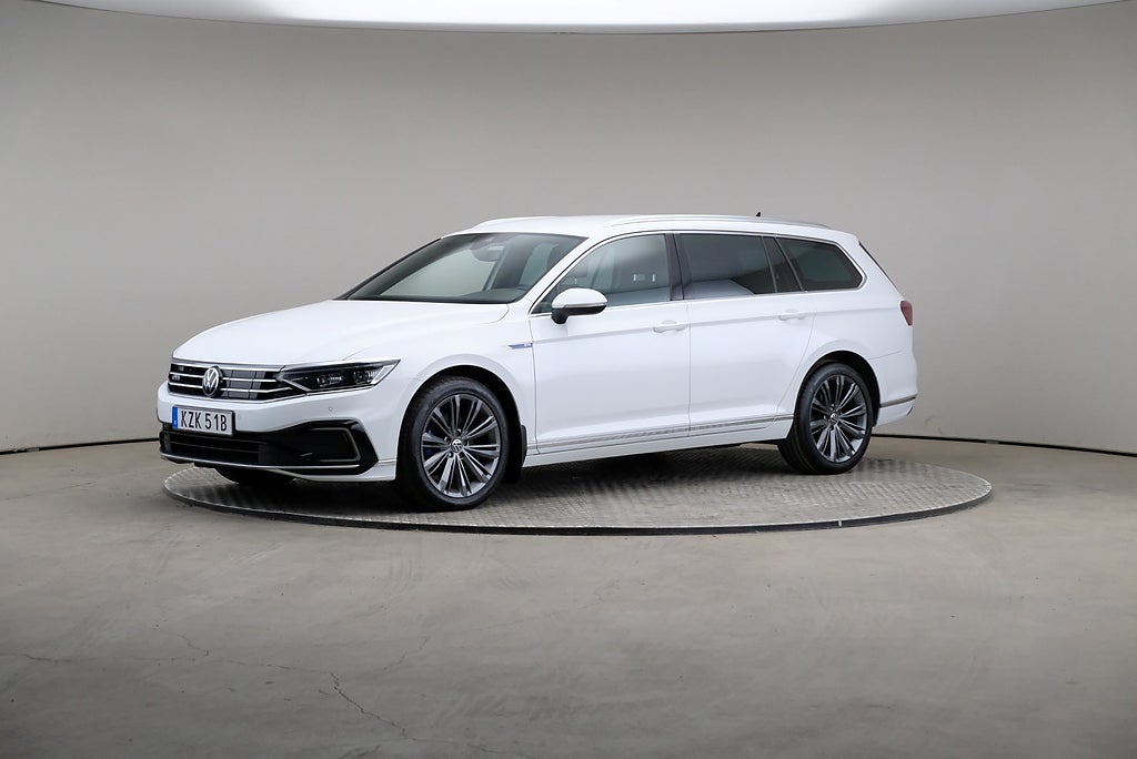 Volkswagen Passat GTE SC Executive Drag Värmare Cockpit