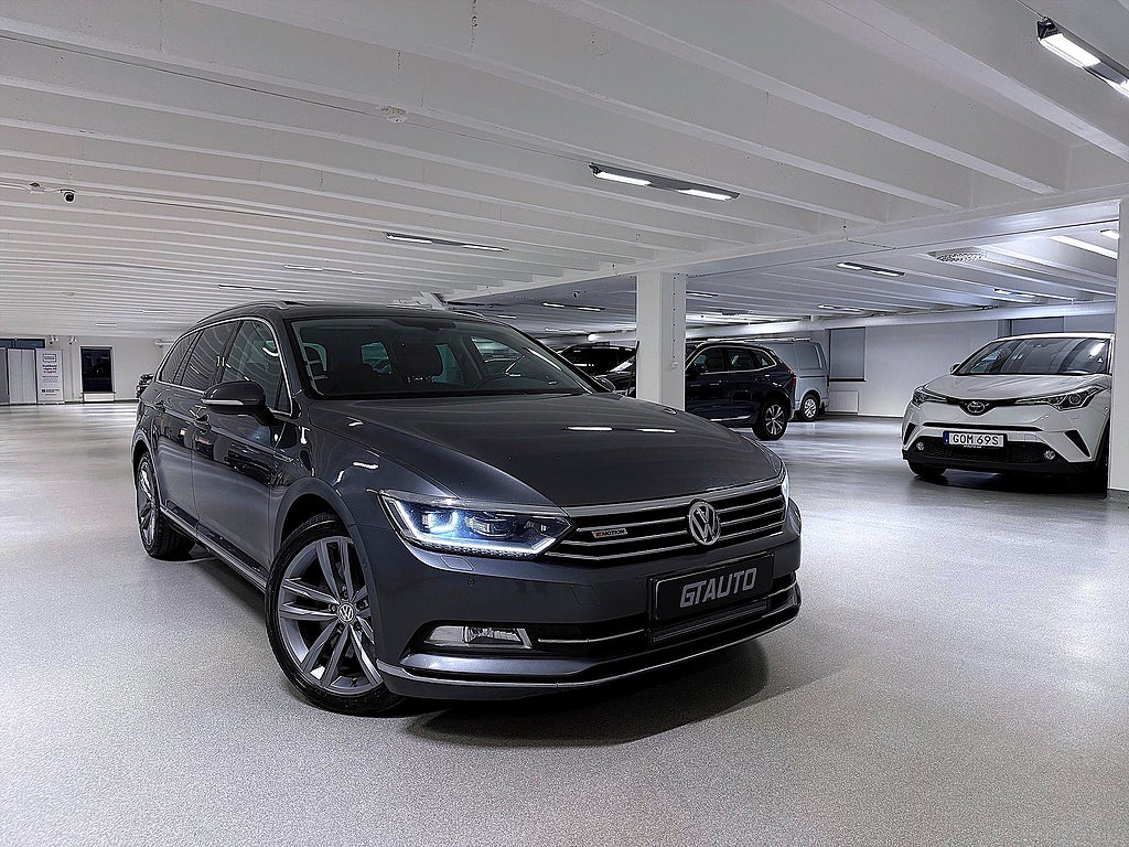 Volkswagen Passat 2.0 TDI GTS 240hk Pano Cockpit GPS Värmare Massage Stol