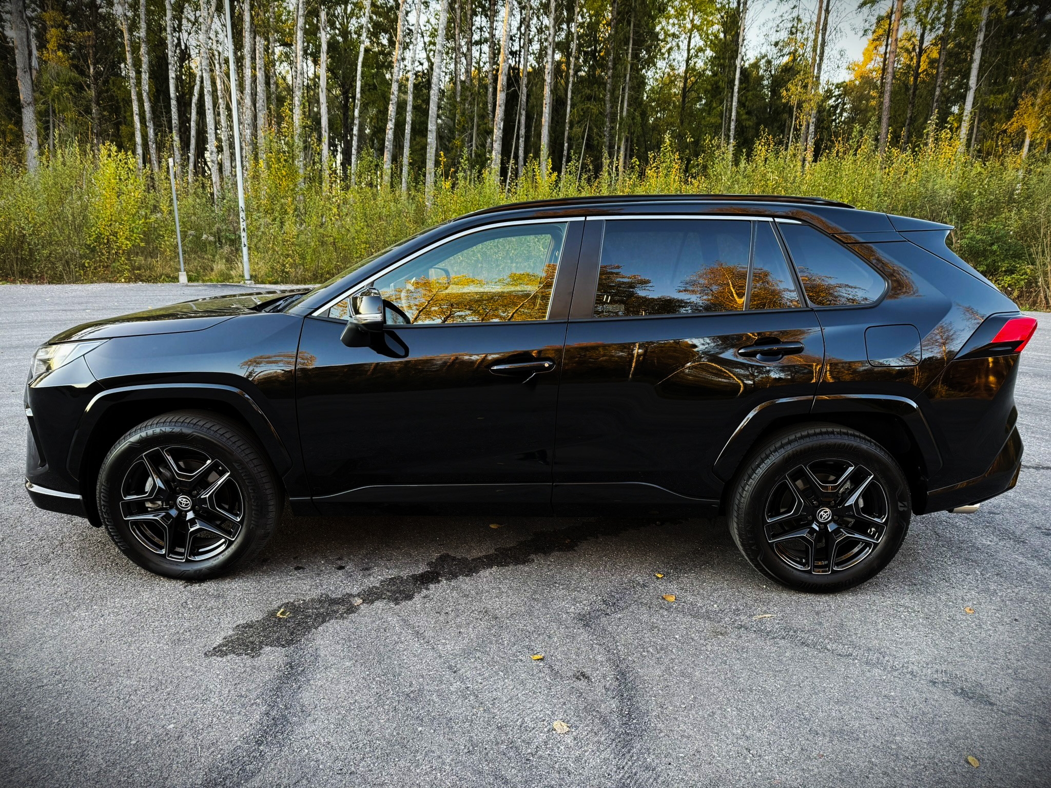 Toyota RAV4 Hybrid AWD-i E-CVT GR Sport 2025, bild 2/54