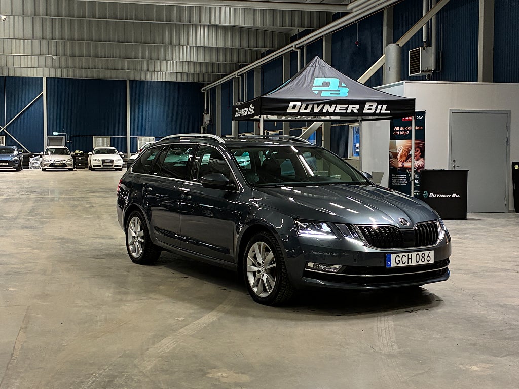 Skoda Octavia Kombi 2.0 TDI SCR 4x4 Business Premium Drag Värmare