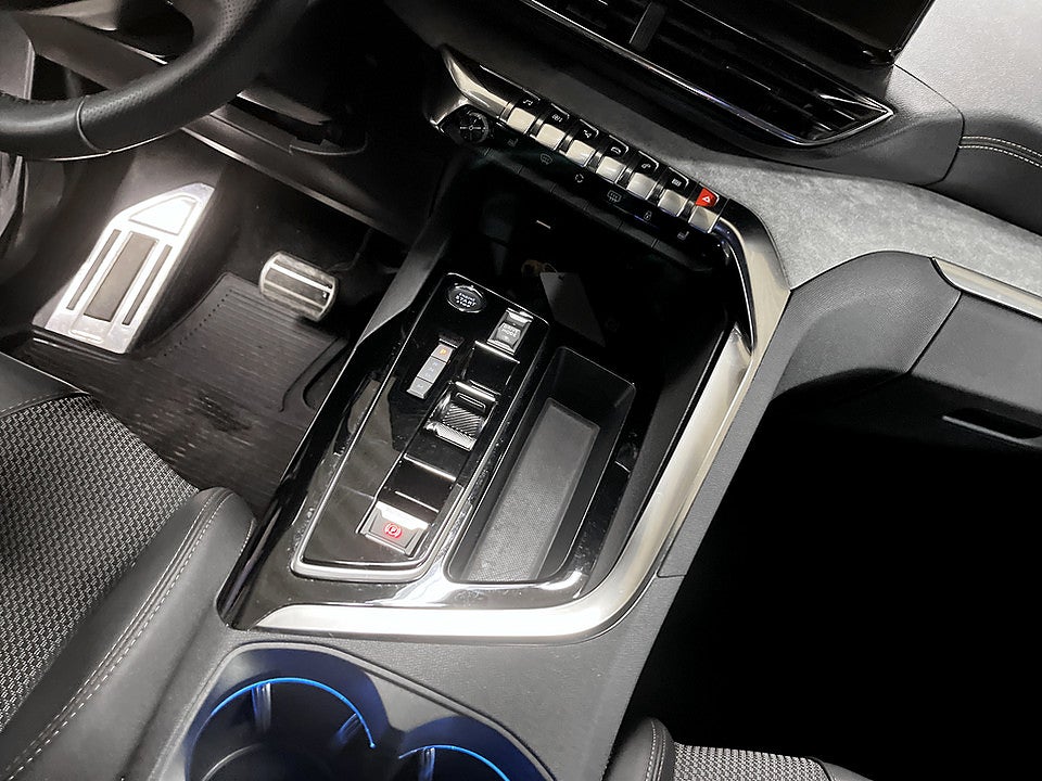 Bild på Peugeot 5008 GT 1.2 PT 130hk Aut - 7-SITS,B-KAMERA,NAVI