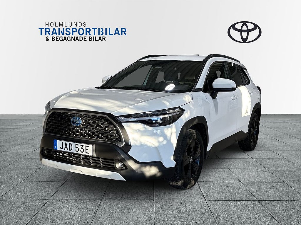 Toyota Corolla Cross Hybrid AWD-i Style (197hk) V-HJUL VÄRMARE