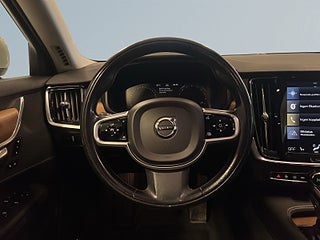 Volvo V90 D5 AWD Inscription Drag Dvärme Kamera Rattvärm Navi S&V – bild 9