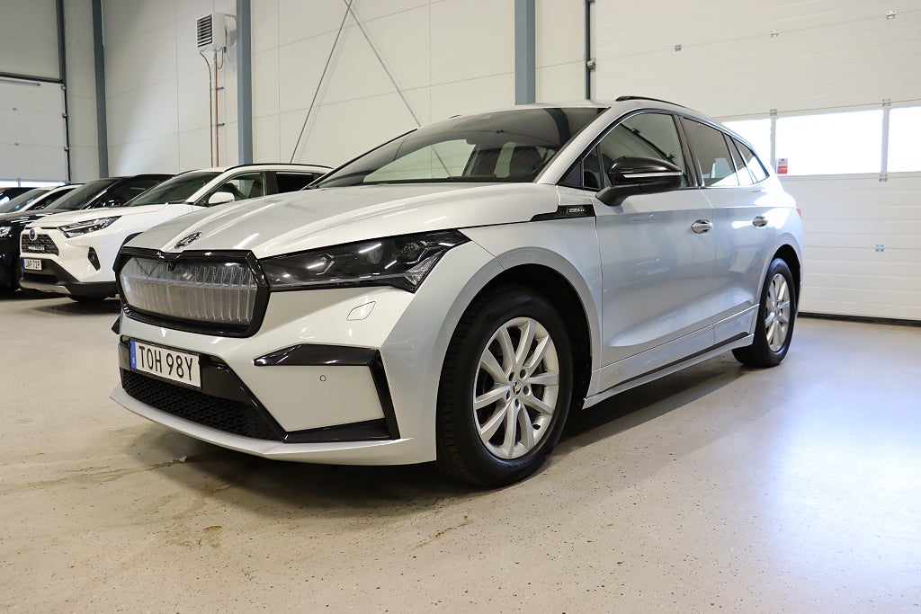 Skoda Enyaq iV  iV80x Sportline B-Kamera Canton Keyless 1-Ägare 265hk
