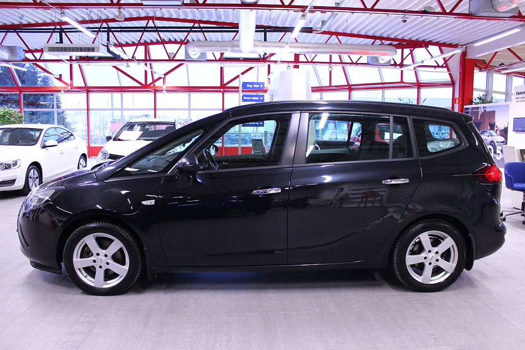 Opel Zafira 2015 - miniatyr 2