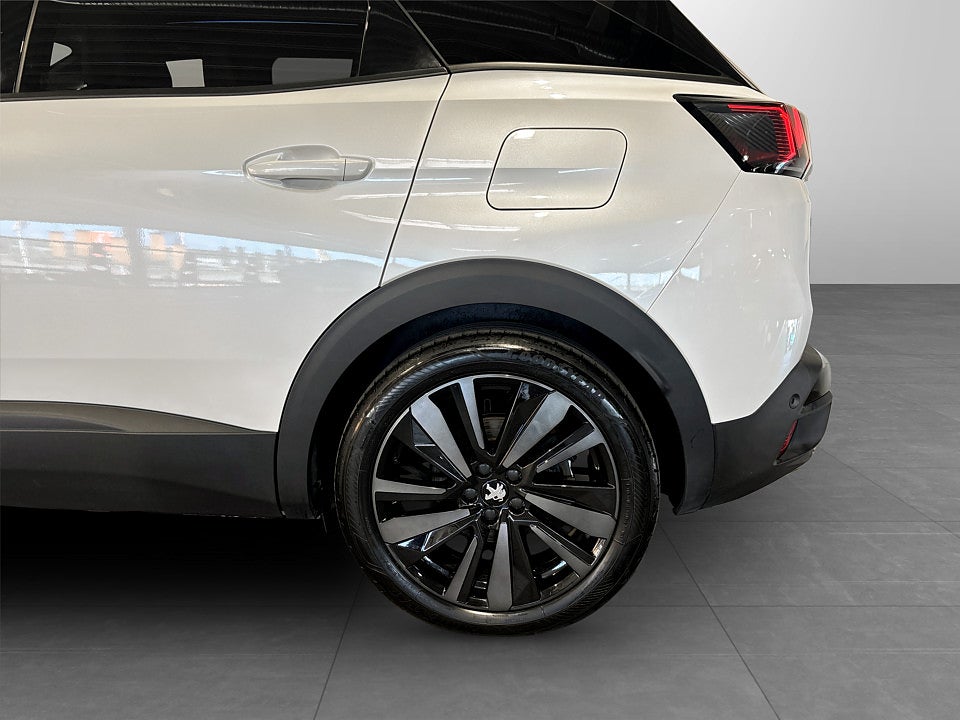 Bild på Peugeot 3008 GT HYBRID4 PHEV 300hk Aut B-KAMERA DRAG 